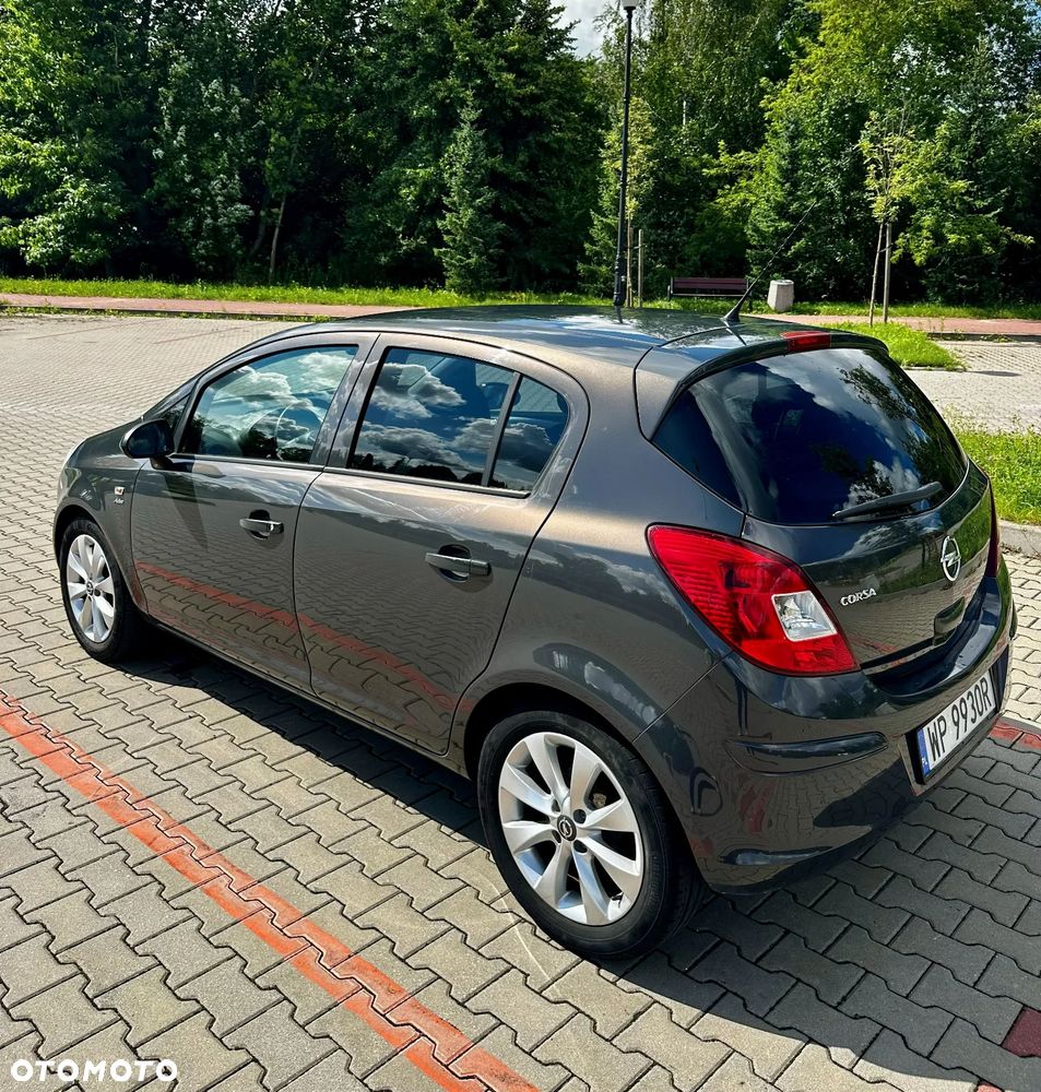 Opel Corsa 1.4 16V Active - 6