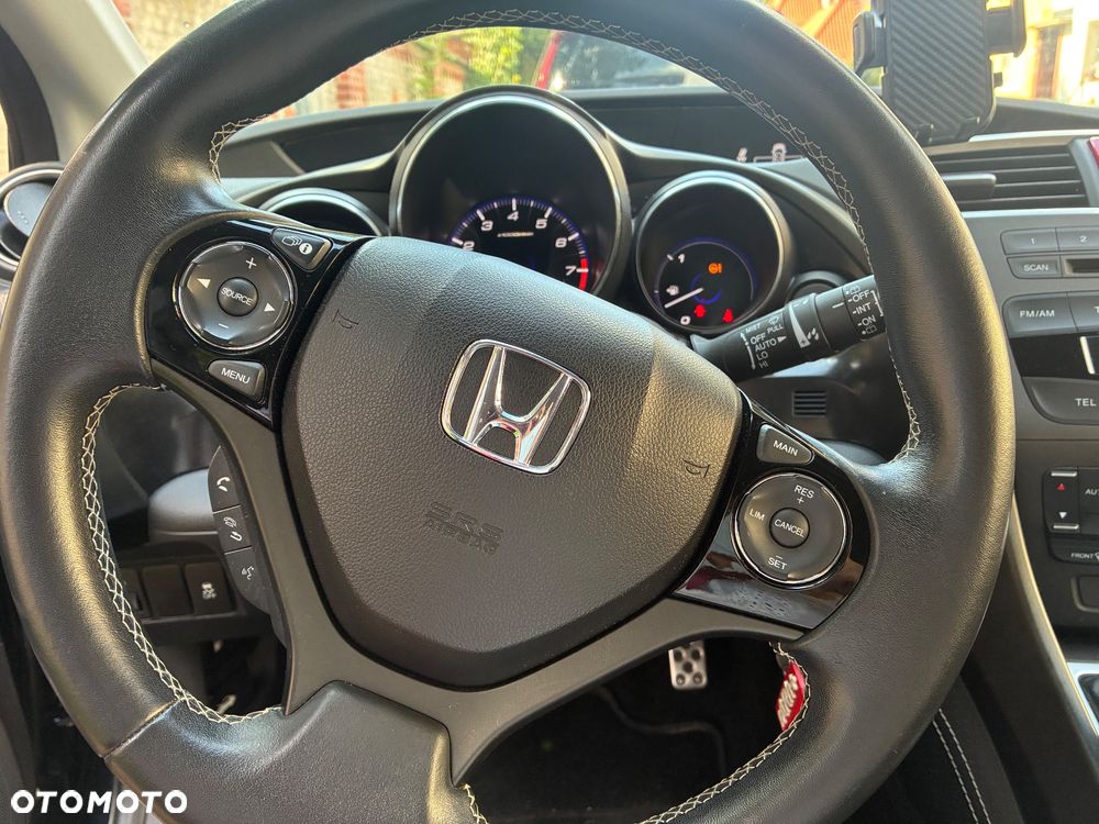 Honda Civic 1.8 Sport - 12