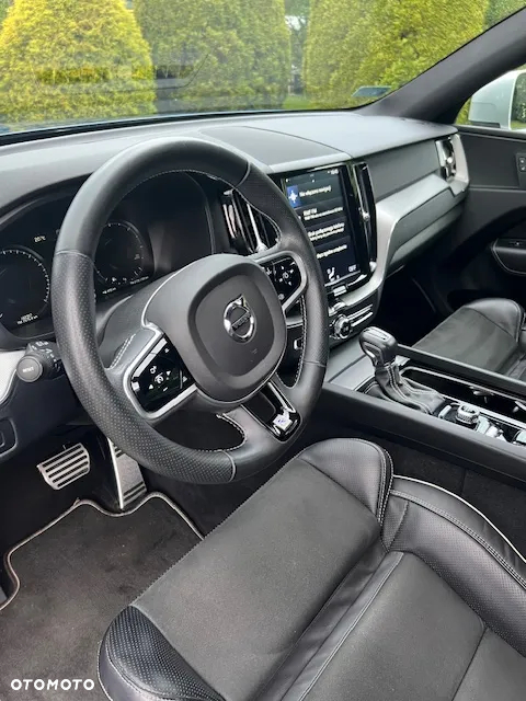 Volvo XC 60 D4 AWD R-Design - 11