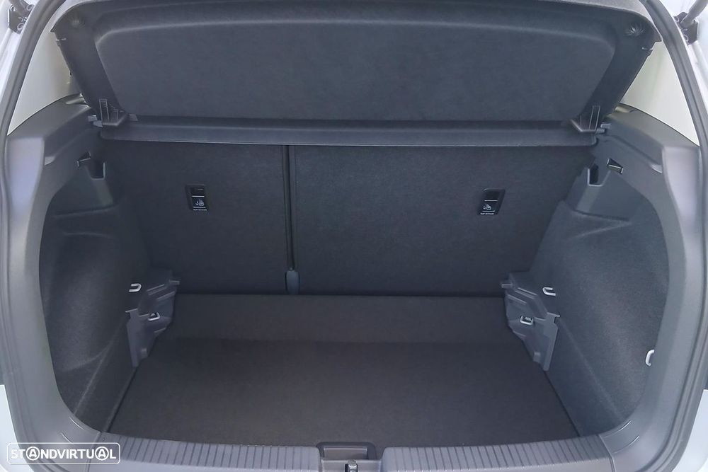 VW T-Cross 1.0 TSI Urban - 16
