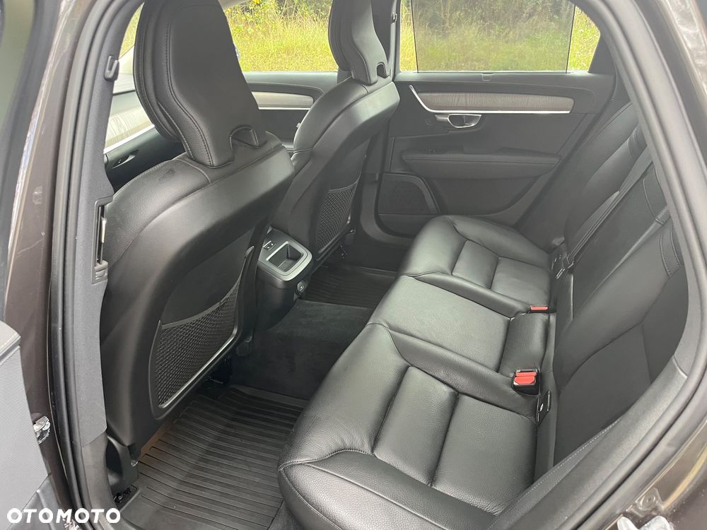 Volvo V90 D4 Inscription - 32