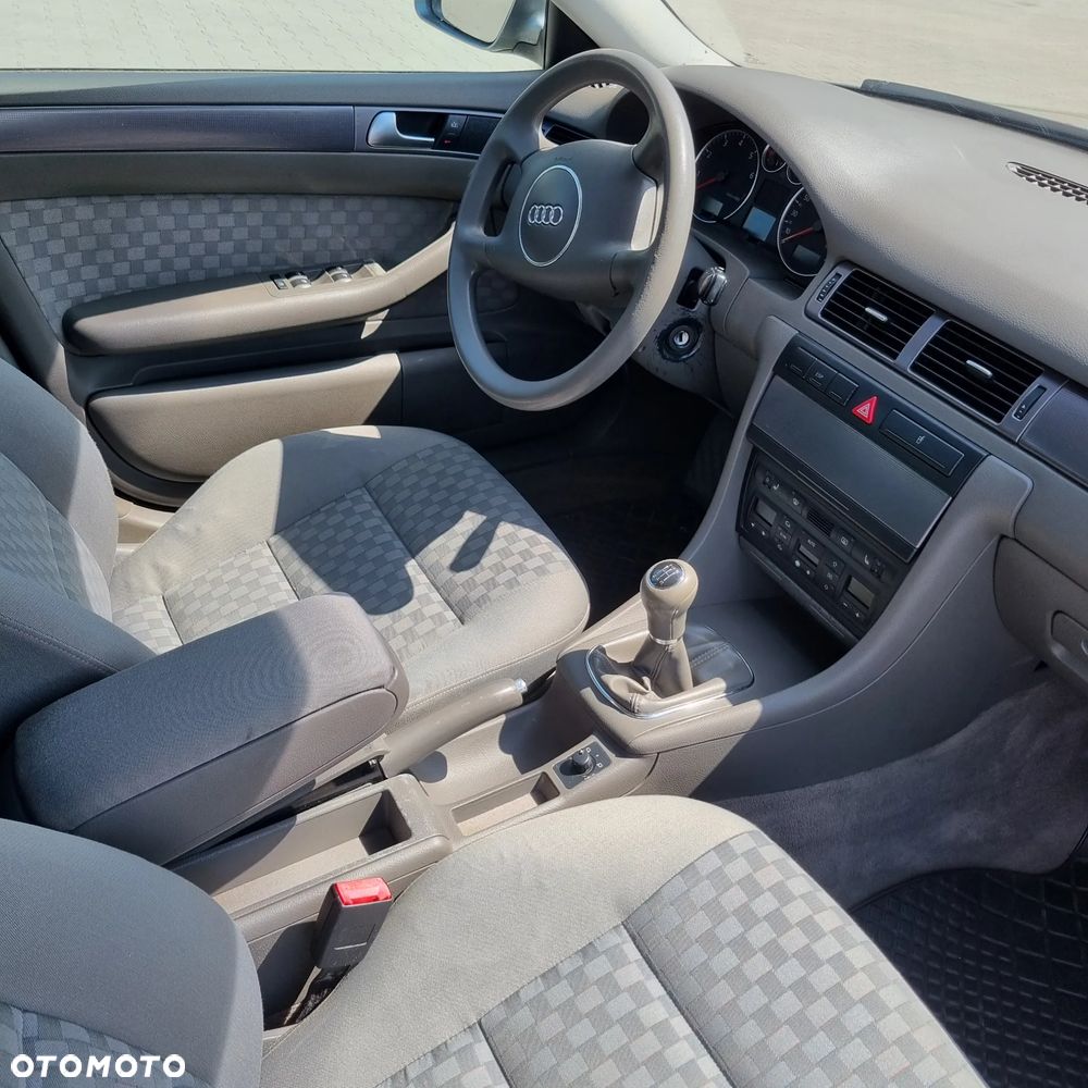 Audi A6 Avant 1.8T - 11
