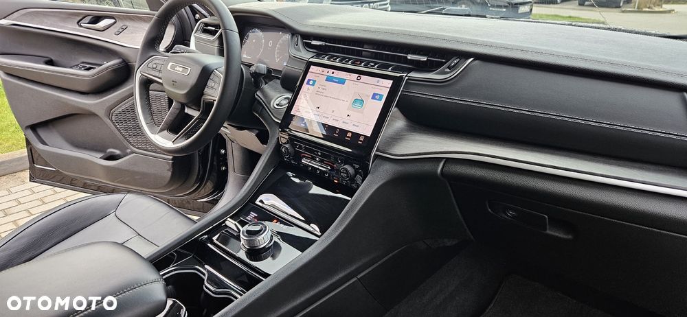 Jeep Grand Cherokee - 20