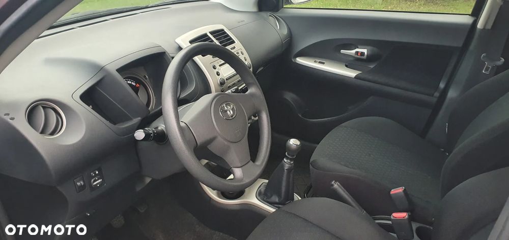 Toyota Urban Cruiser 1.4 D-4D 4x2 Town - 21