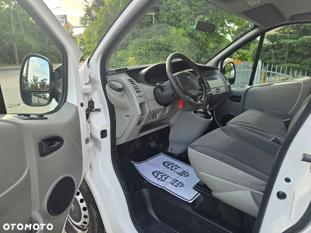 Opel VIVARO - 8