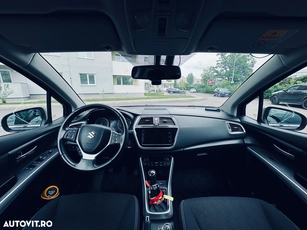 Suzuki S-Cross - 2