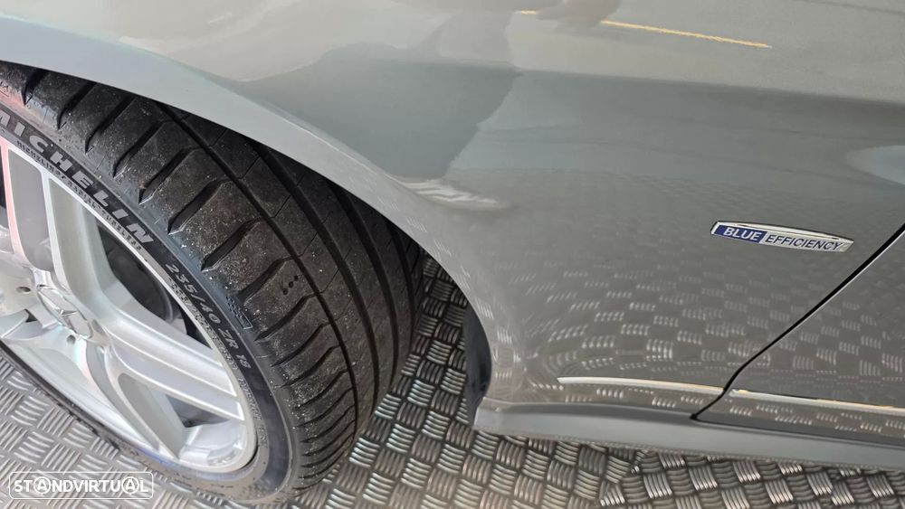 Mercedes-Benz E 250 CDi Avantgarde BlueEfficiency - 36