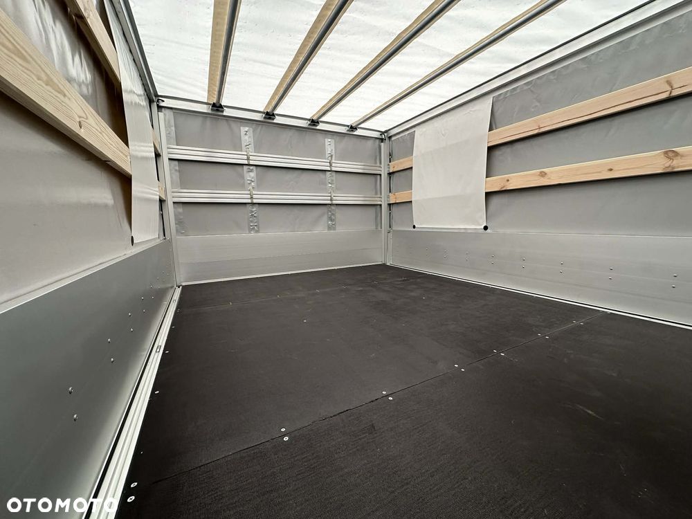 Volkswagen Crafter - 15