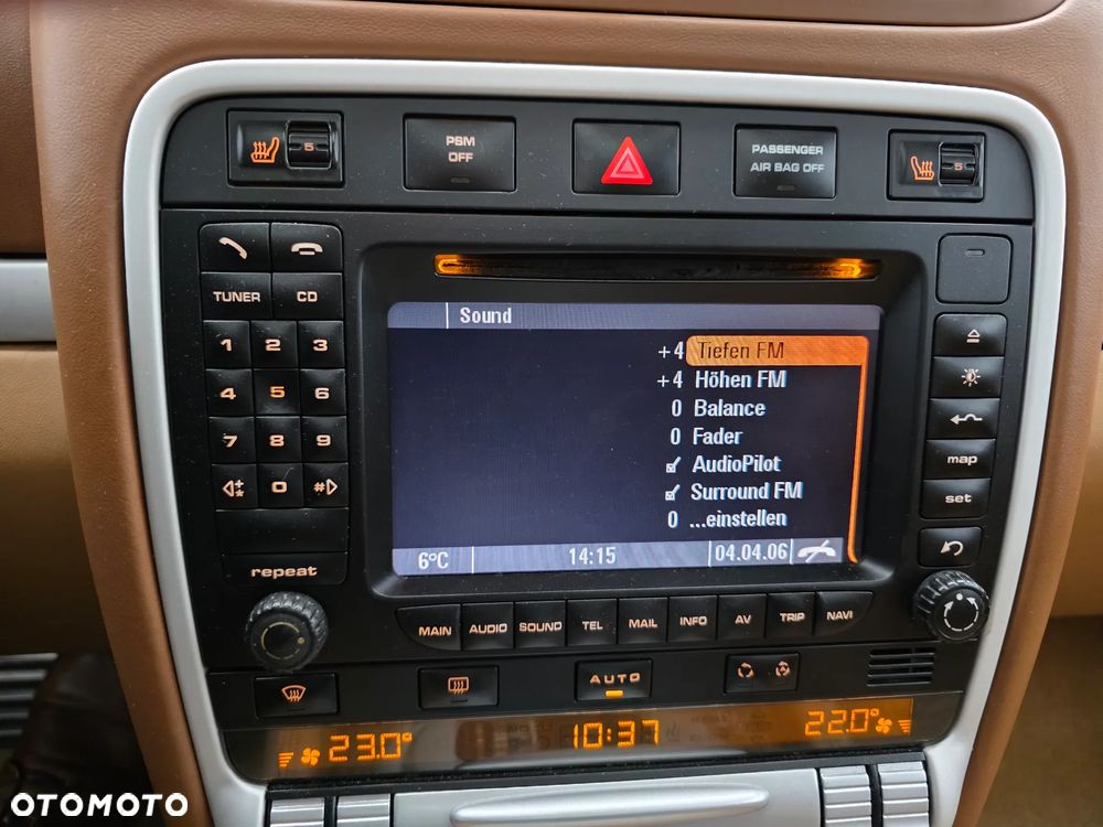 Porsche Cayenne - 16