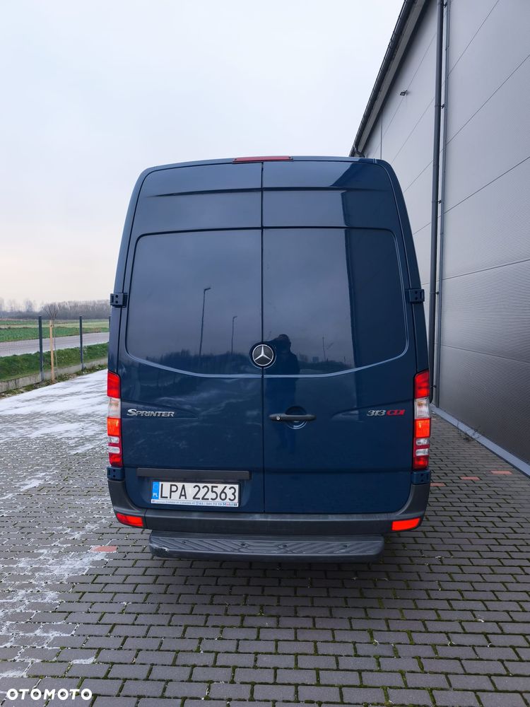 Mercedes-Benz Sprinter 906.235 - 5