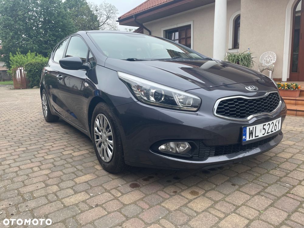 Kia Ceed 1.6 CRDi 115 ISG Vision - 16