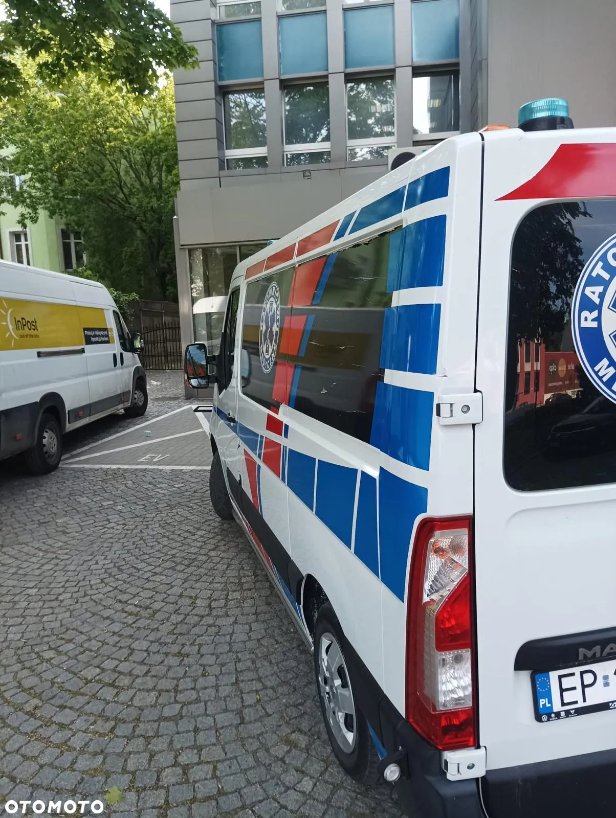 Renault Master Karetka Ambulans - 19