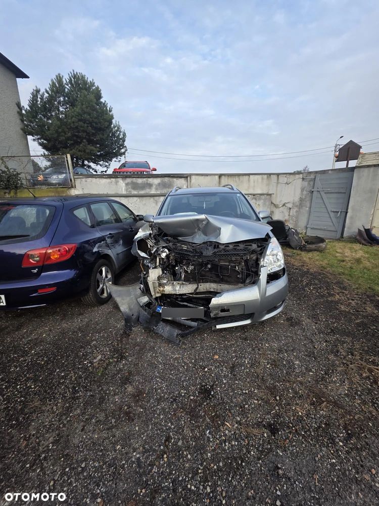 Toyota Corolla Verso 2.2 D-4D Premium - 6