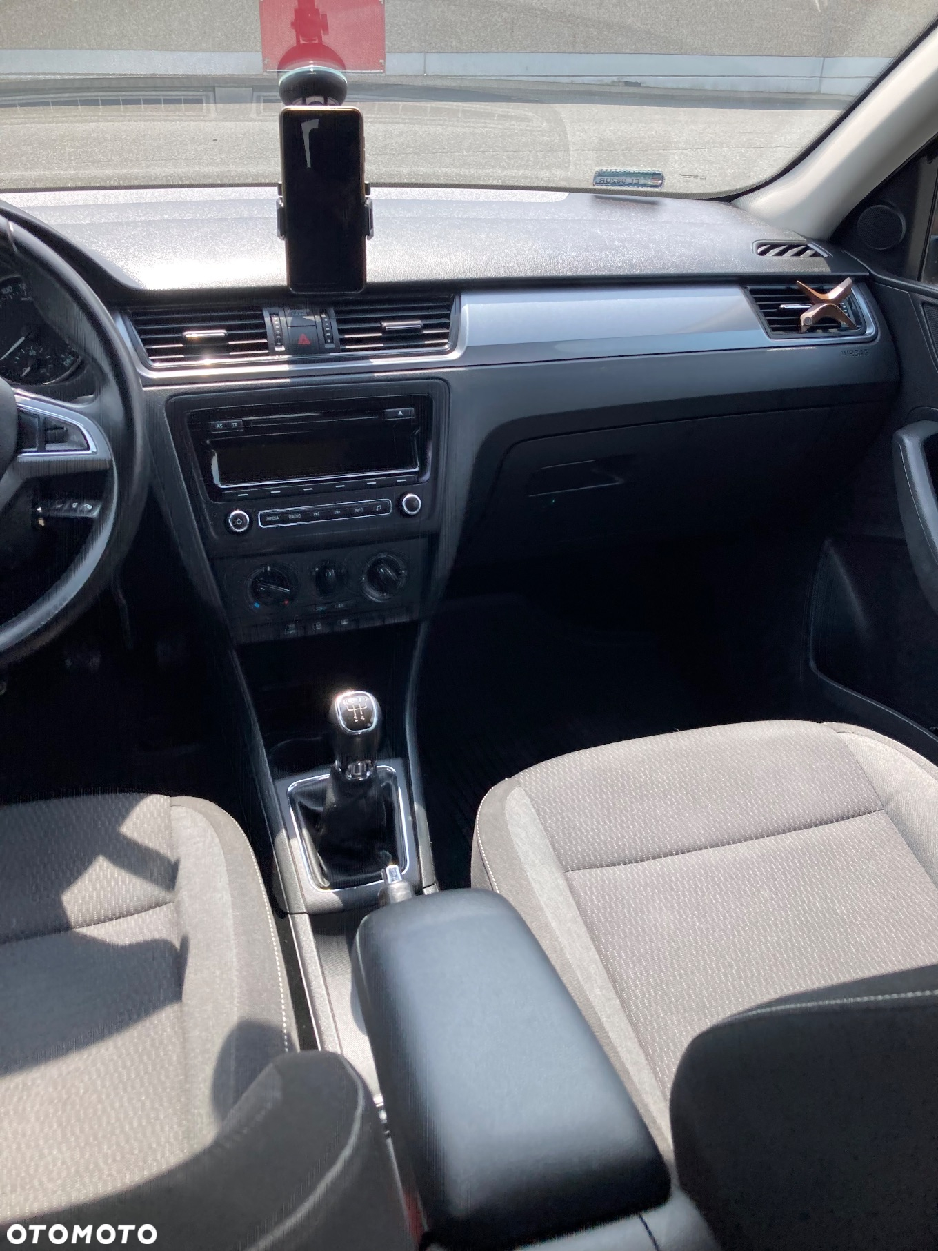 Skoda RAPID 1.2 Ambition Max - 13