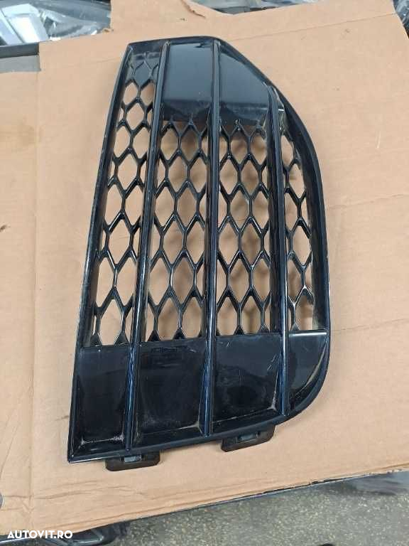 Grila dreapta bara fata Audi Q7 an 2007-2016 cod 4L0807676B originala - 4
