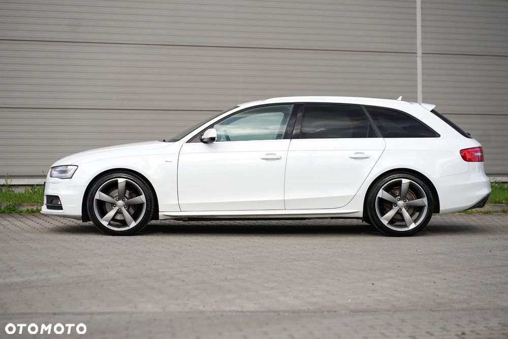 Audi A4 Avant 2.0 TDI Quattro Design S tronic - 6