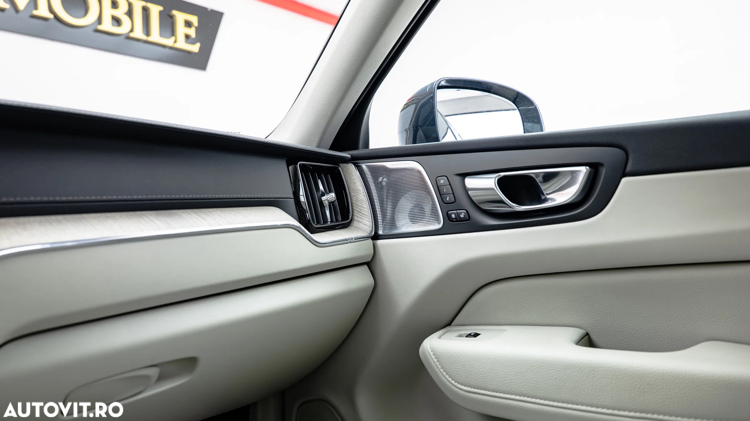 Volvo XC 60 T8 AWD Recharge Geartronic Inscription - 37