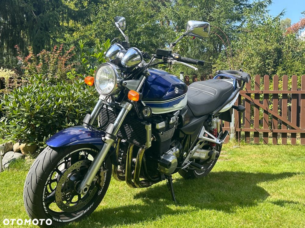 Suzuki GSX - 8