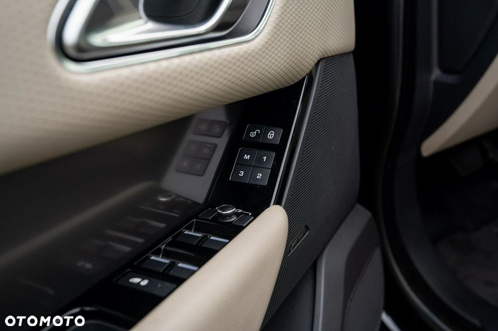 Land Rover Range Rover Velar - 28
