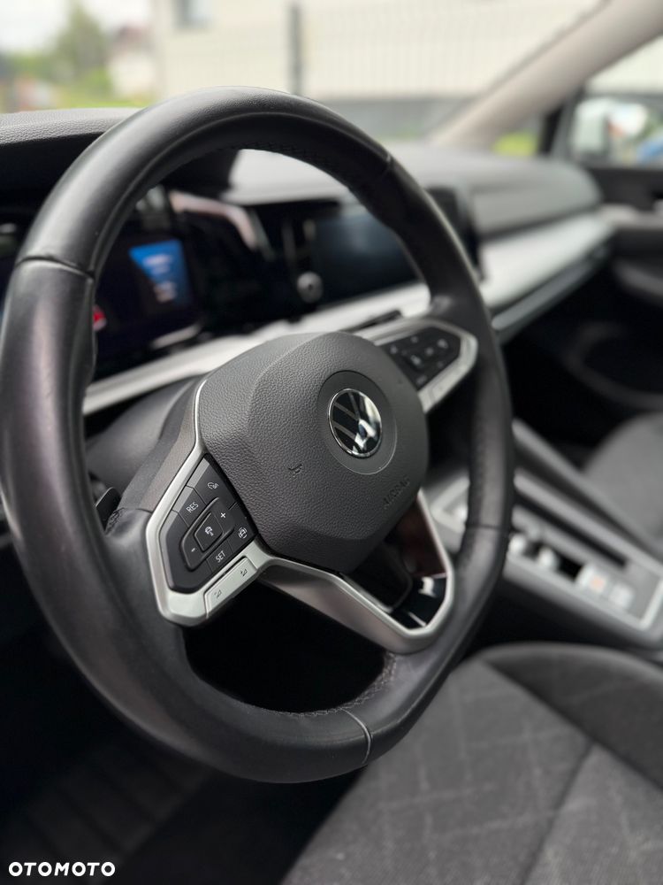 Volkswagen Golf 1.5 eTSI Life DSG - 14