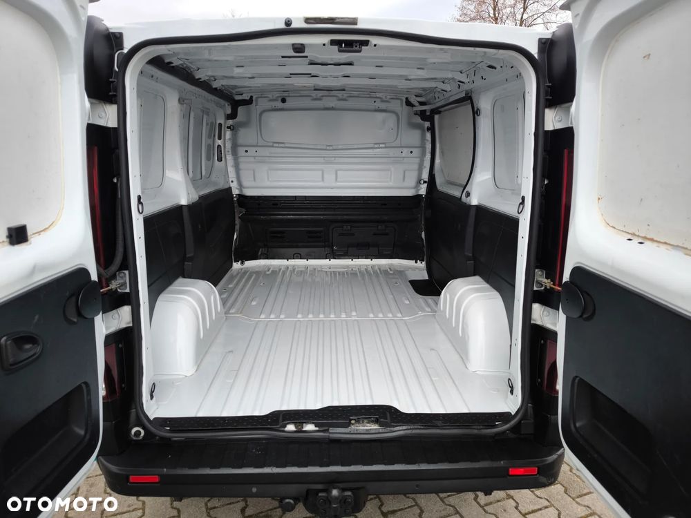 Opel Vivaro - 13