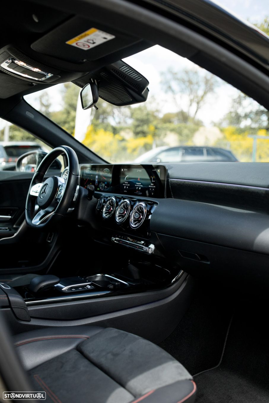 Mercedes-Benz A 250 Limousine e AMG Line - 46