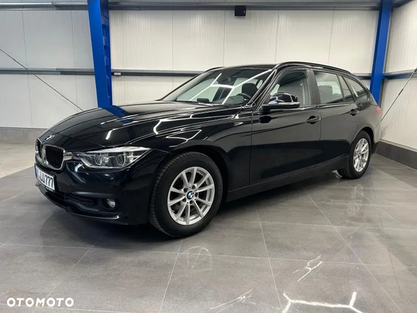 BMW Seria 3 318d Advantage