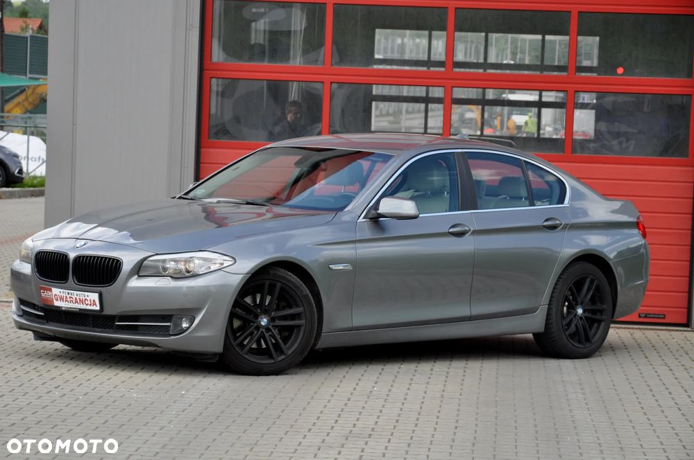 BMW Seria 5 520d Luxury Line - 2
