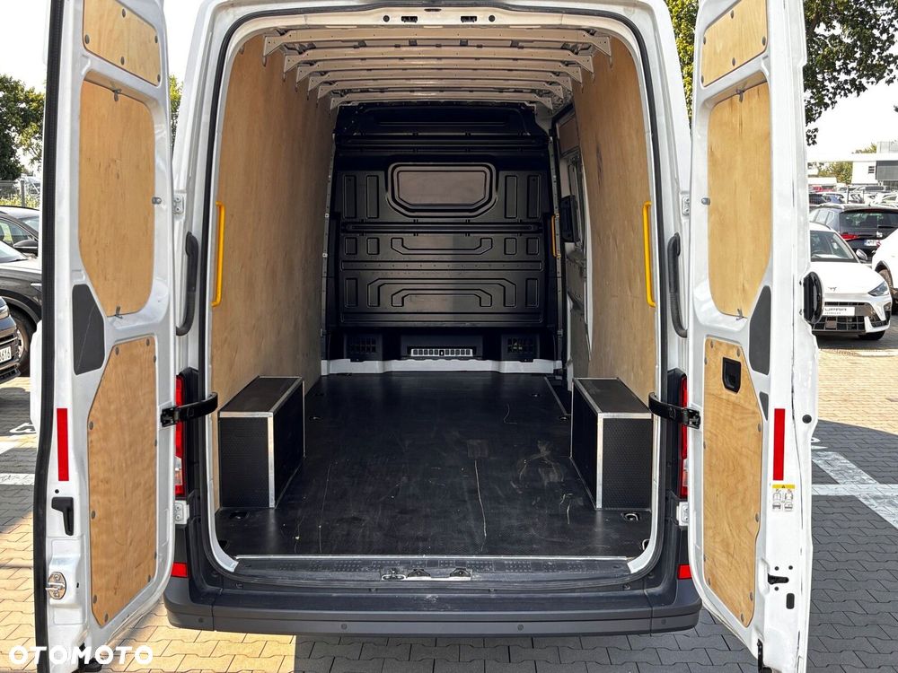 Volkswagen Crafter FURGON 4.490 35 2.0 TDI 130 kW 6-G - 30
