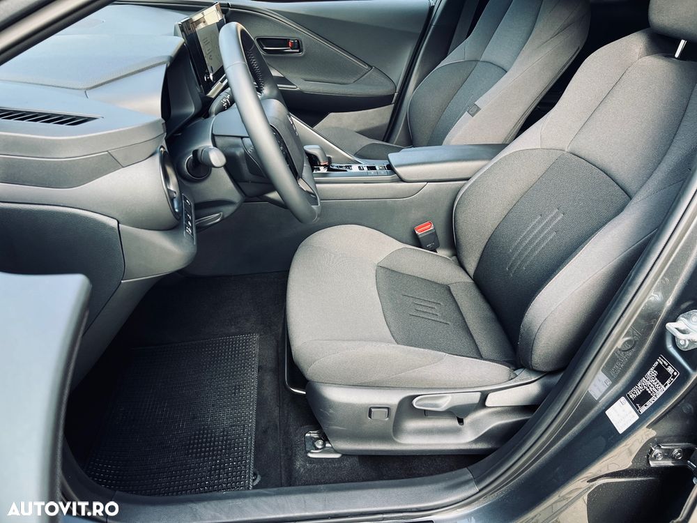 Toyota C-HR 2.0 PHEV 223 CP 4x2 CVT Dynamic - 17