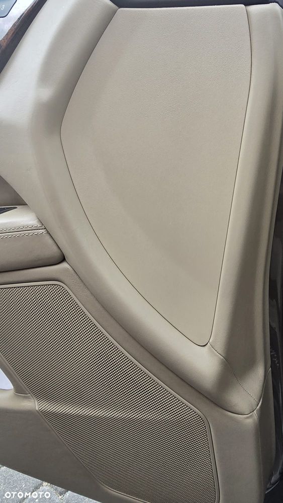 Mercedes-Benz CLS 500 BlueEFFICIENCY - 19