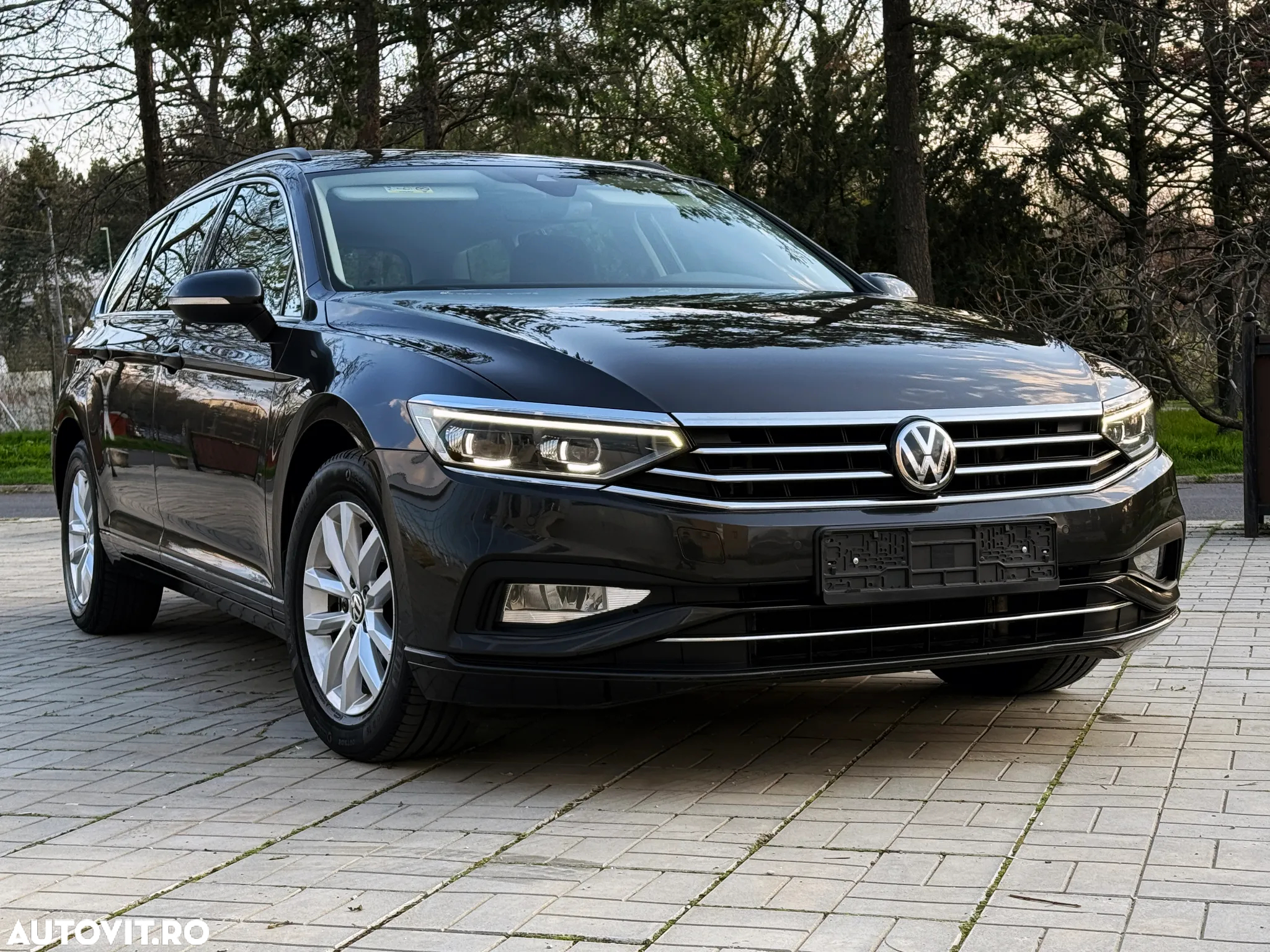 Volkswagen Passat 2.0 TDI SCR Business - 10