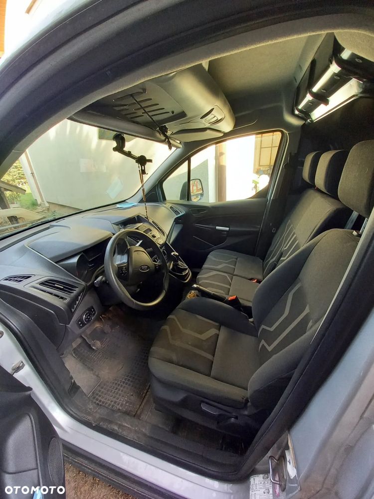 Ford Transit Connect - 13