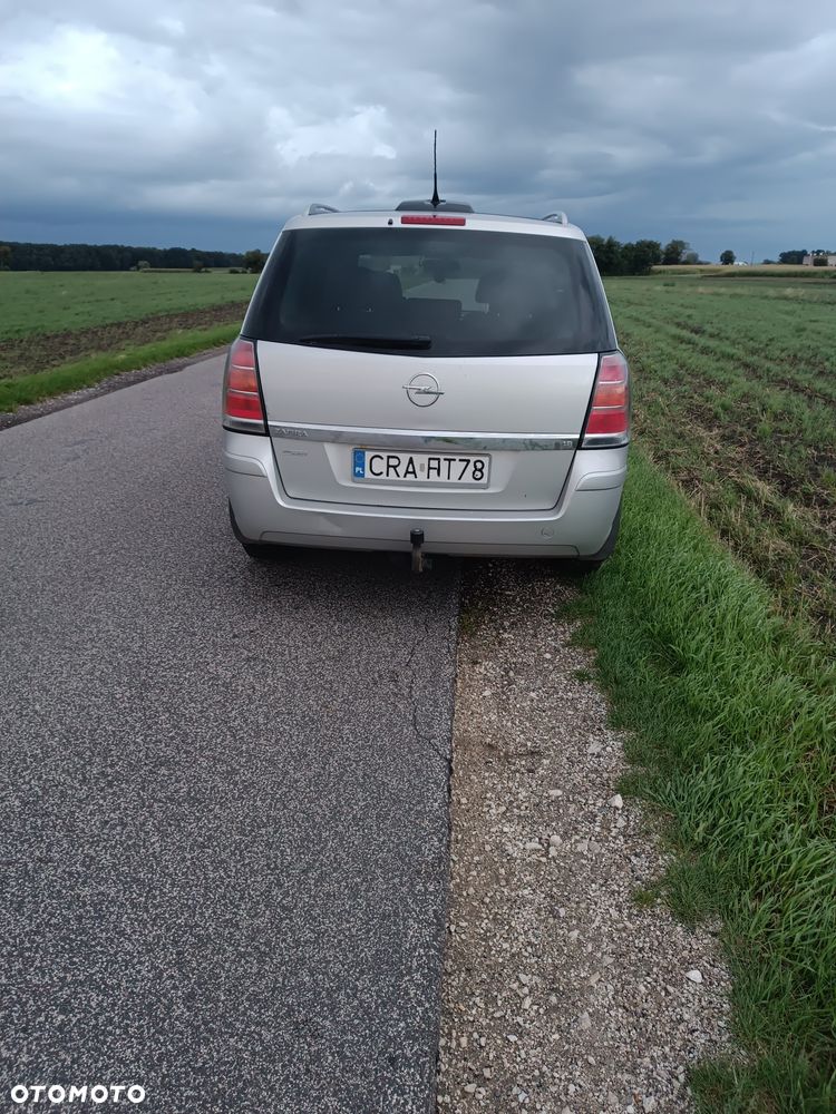 Opel Zafira - 4