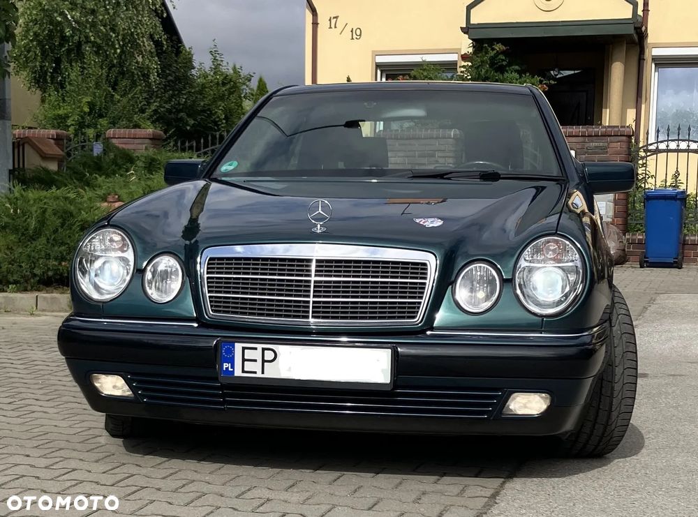 Mercedes-Benz Klasa E - 1