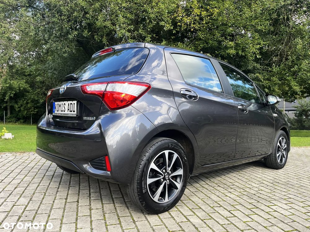 Toyota Yaris ver-hybrid-1-5-vvt--i-comfort - 8