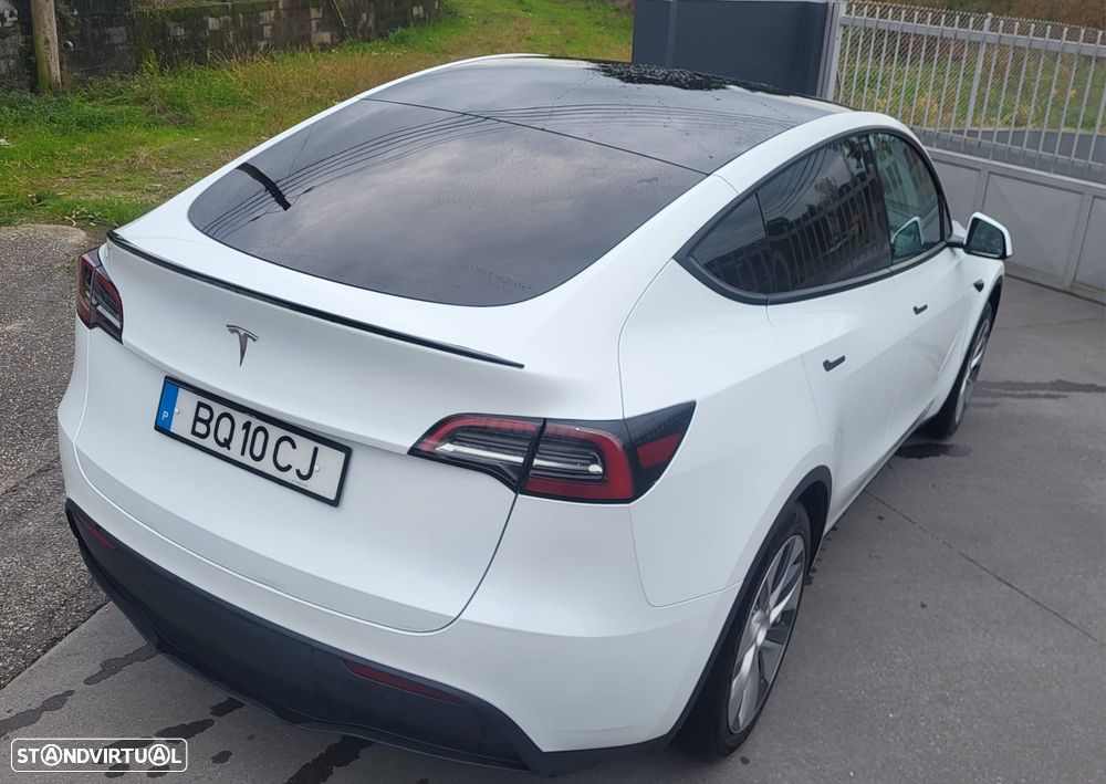 Tesla Model Y Standard - 19