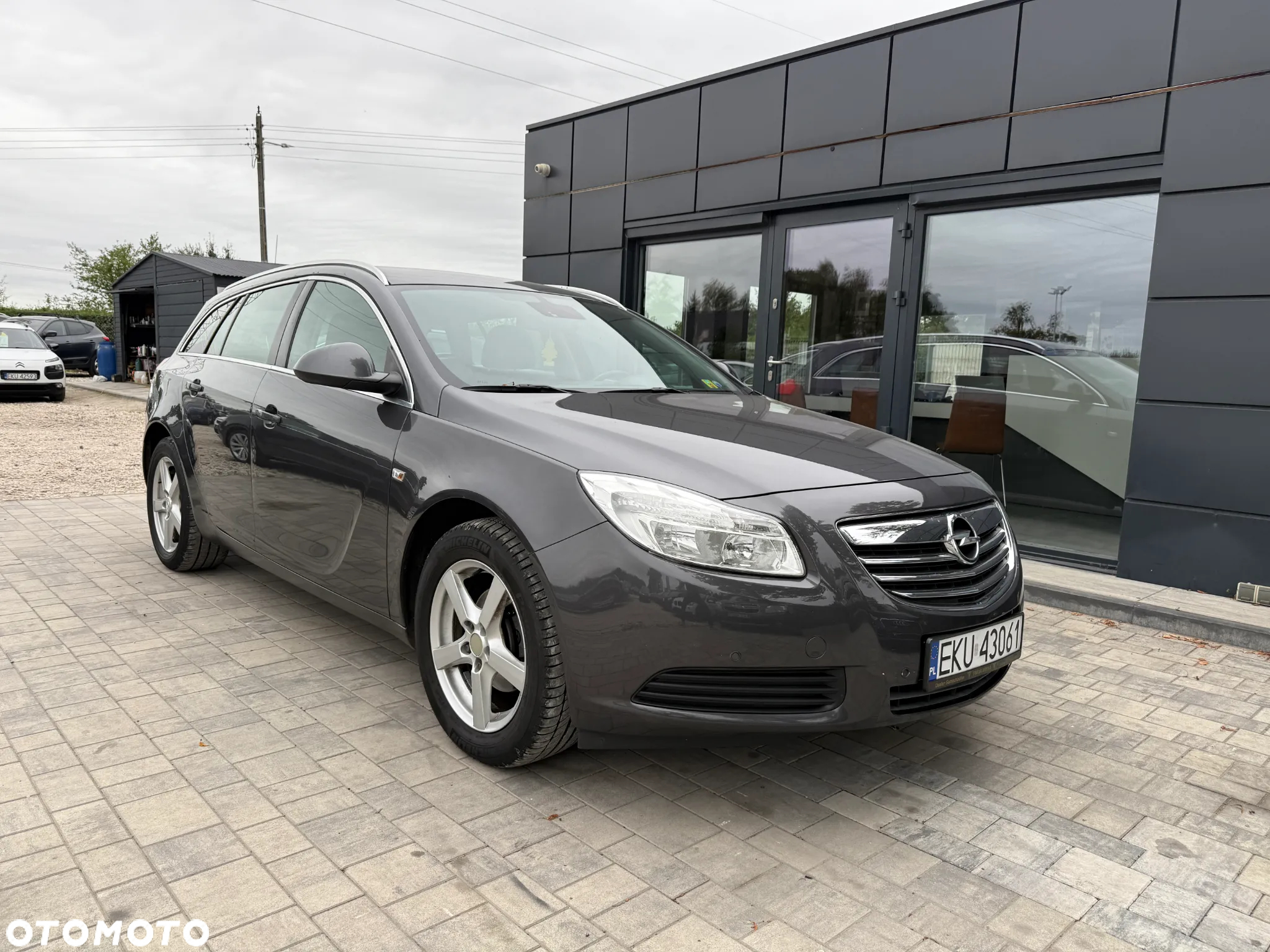 Opel Insignia 1.8 - 4