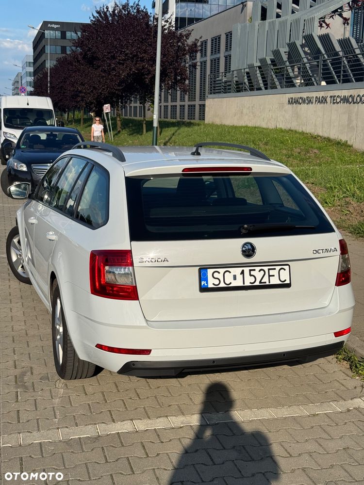 Skoda Octavia 1.6 TDI Ambition - 5