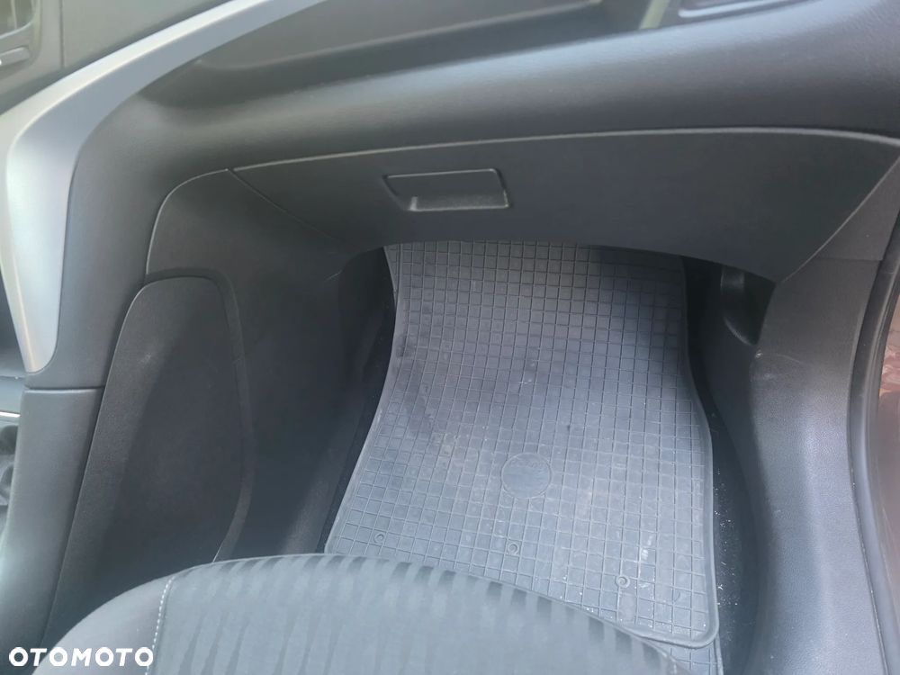 Opel Zafira - 17