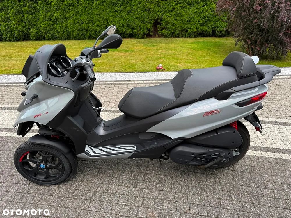 Piaggio MP-3 - 8