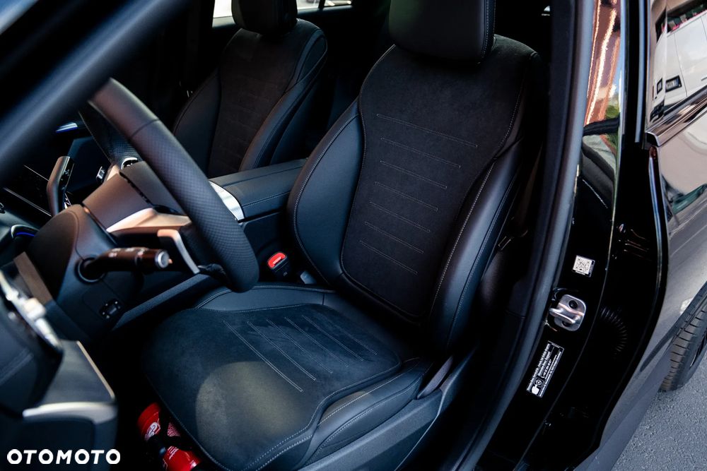 Mercedes-Benz GLC 300 mHEV 4-Matic AMG Line - 17