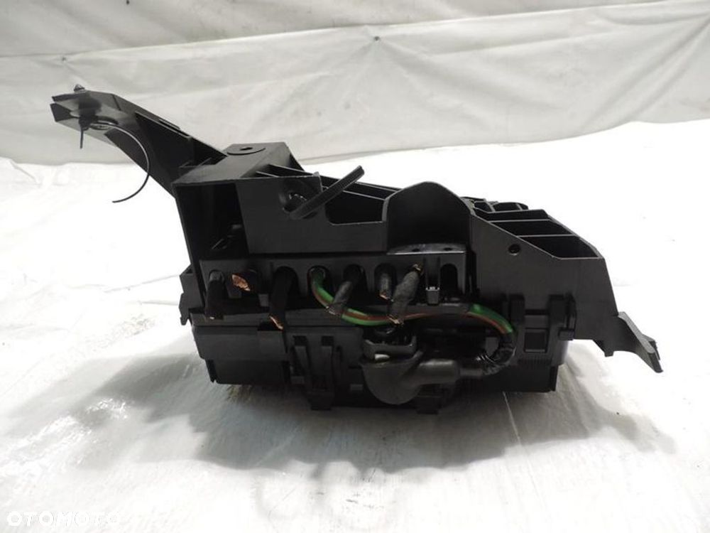 SKRZYNKA BEZPIECZNIKÓW FORD MONDEO MK5 FG9T14A067KB - 5