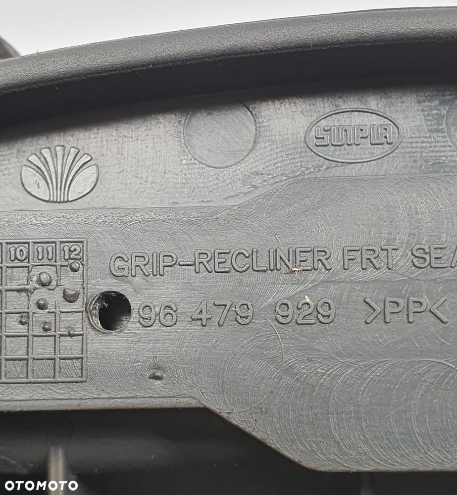 RĄCZKA SIEDZENIA FOTELA LEWY PRZÓD CHEVROLET MATIZ II 96479929 - 4
