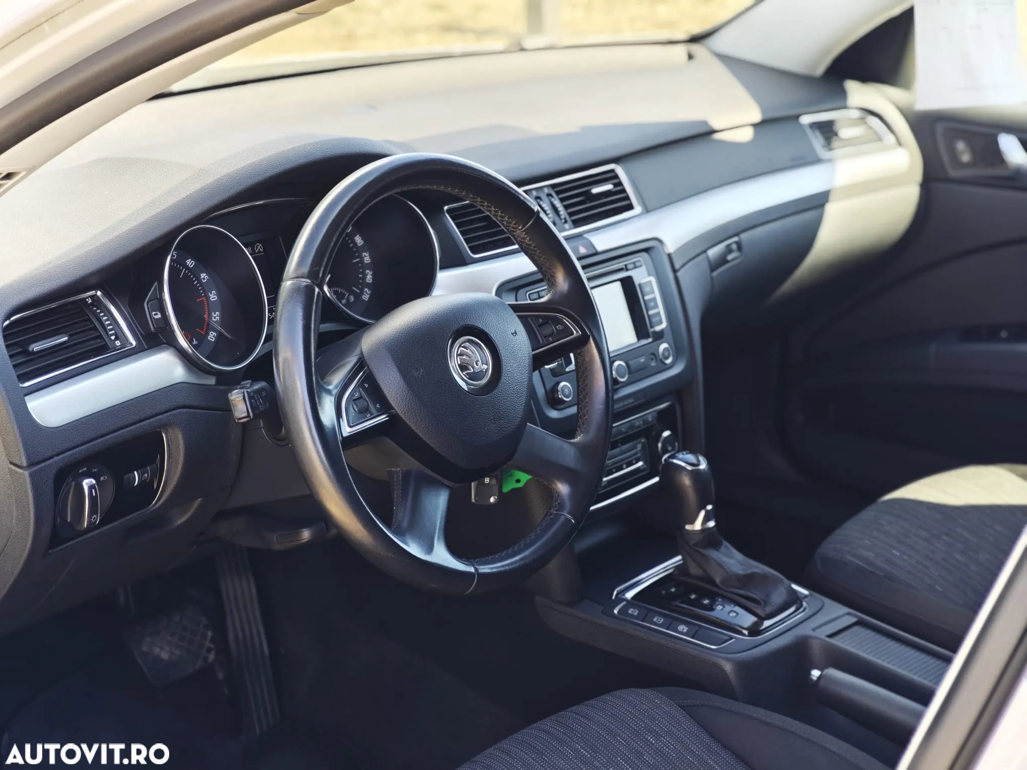 Skoda Superb 2.0 TDI DSG Elegance - 10