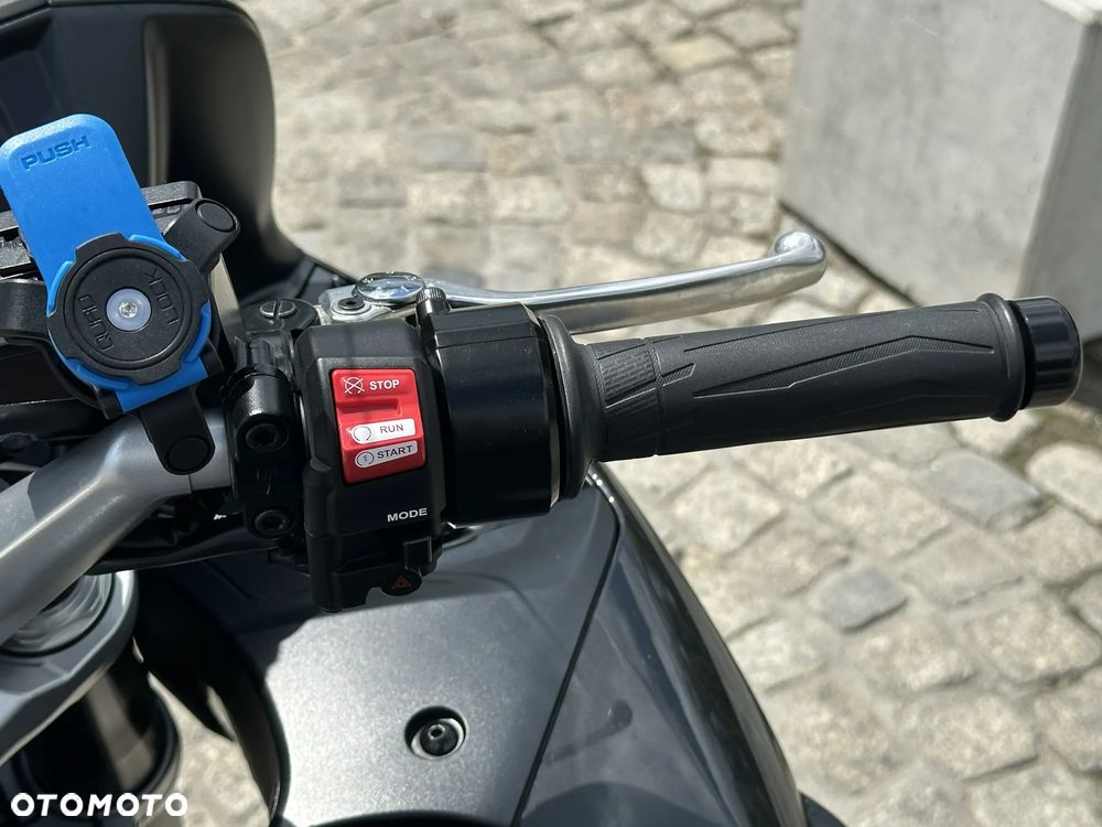 Yamaha FJR - 23