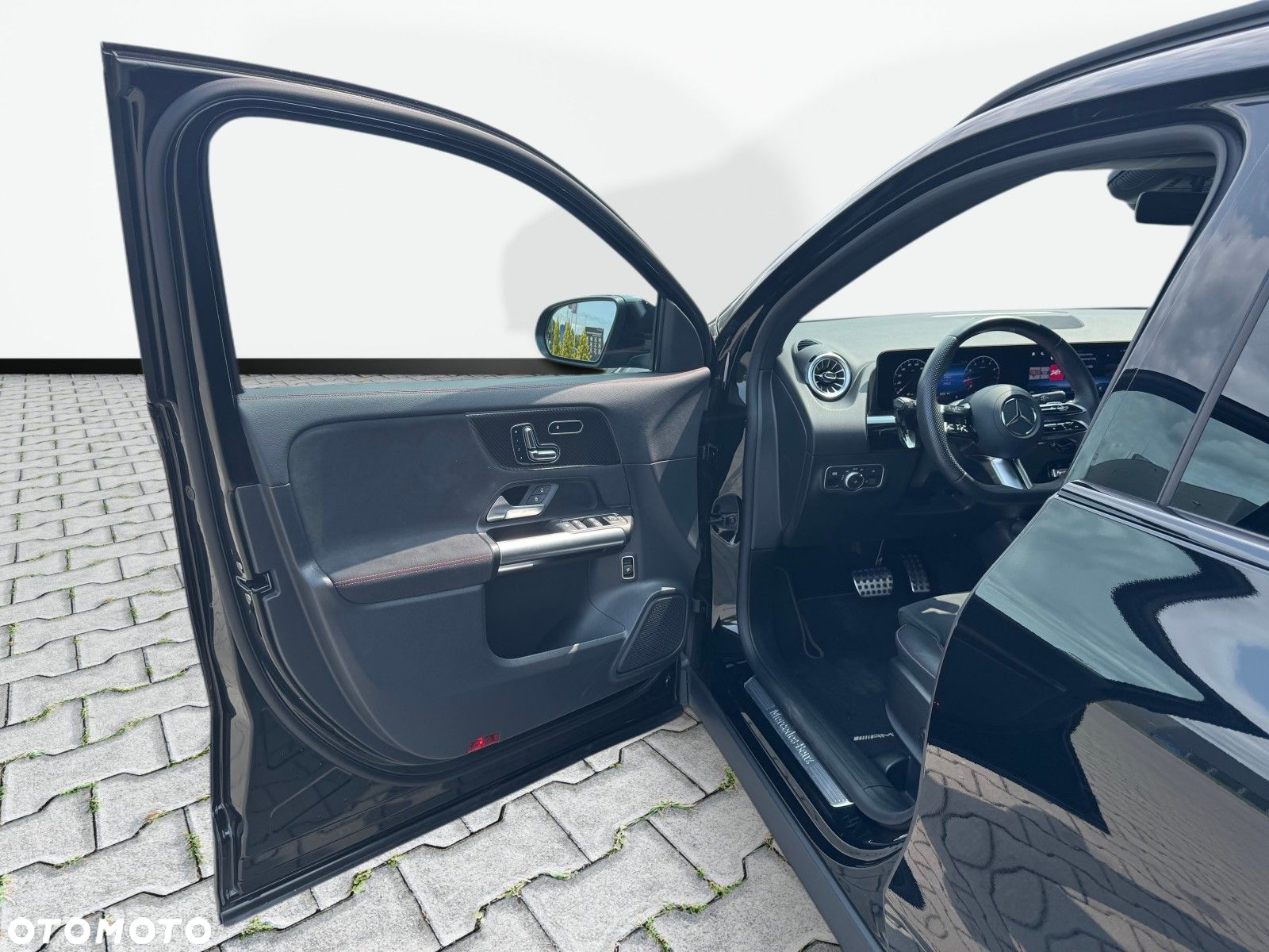 Mercedes-Benz GLA 200 AMG Line - 11