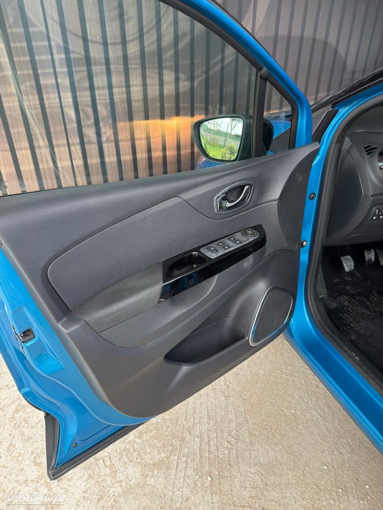 Renault Captur 1.5 dCi - 17