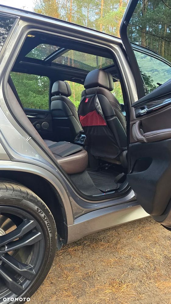 BMW X5 M M50d - 11