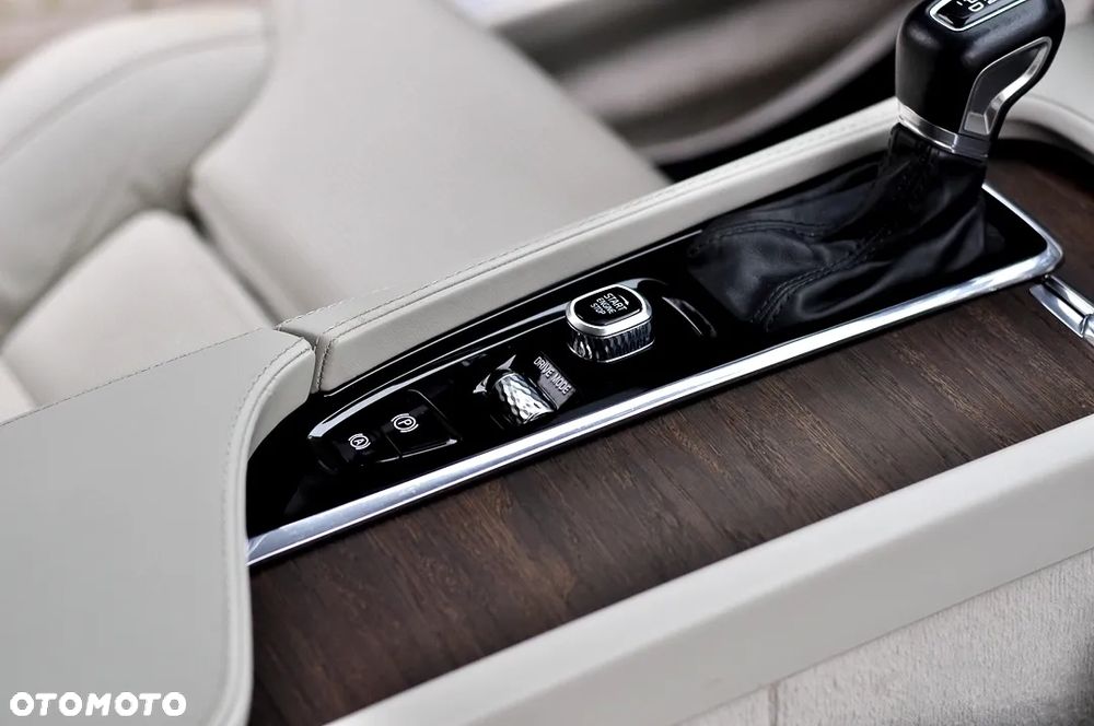 Volvo V90 D4 Geartronic Inscription - 34